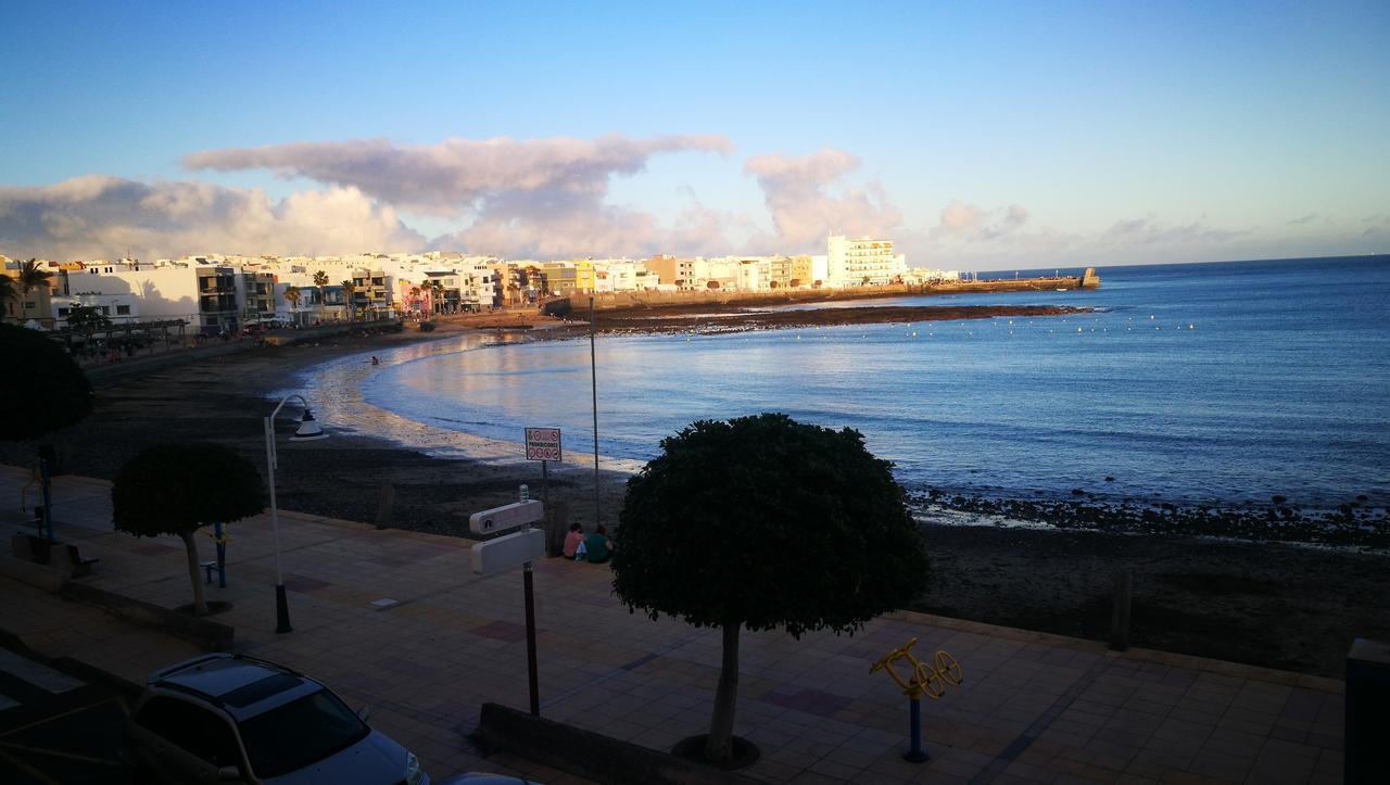 La Casa Del Primo Yo Trabajo Y Tu Beneficio Villa Arinaga Exterior foto